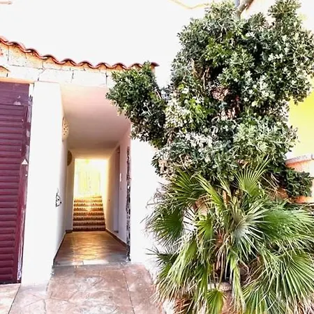 Splendido Attico Con Ampia Terrazza Apartment La Maddalena (Sassari)