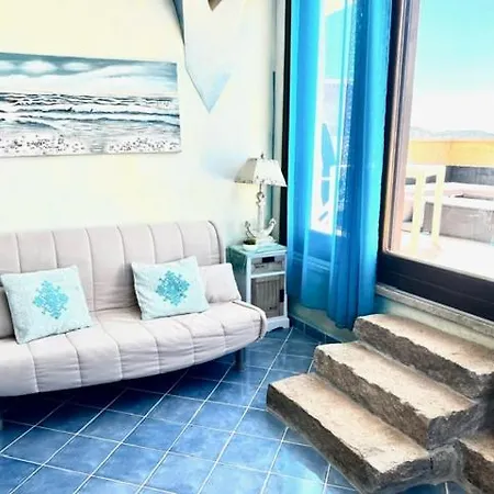 Splendido Attico Con Ampia Terrazza Apartment